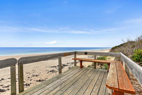 'The Hidden Diamond' - Normanville - Sunshine Coast Guide 1