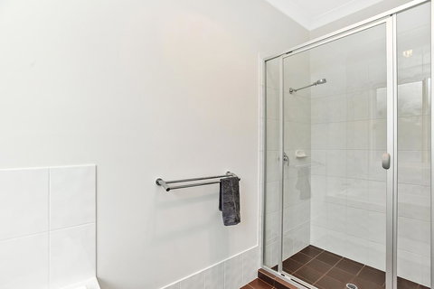 'The Hidden Diamond' - Normanville - Sunshine Coast Guide 29