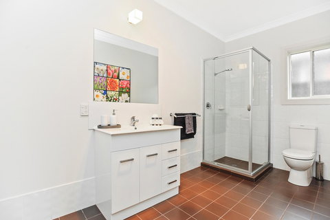 'The Hidden Diamond' - Normanville - Sunshine Coast Guide 28