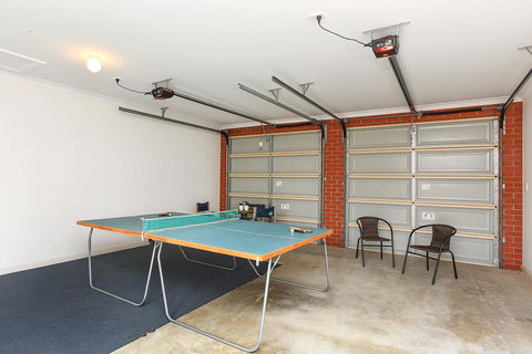 'The Hidden Diamond' - Normanville - Sunshine Coast Guide 31