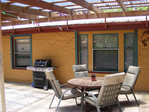 Trevalia Accommodation - Sunshine Coast Guide 10