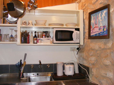Trevalia Accommodation - Sunshine Coast Guide 17