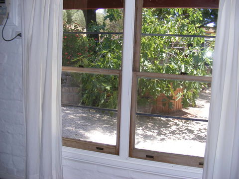 Trevalia Accommodation - Sunshine Coast Guide 5
