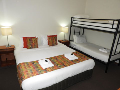 Kangaroo Island Wilderness Retreat - Sunshine Coast Guide 42