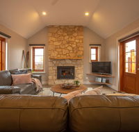 Lucy's Cottage - Sunshine Coast Guide