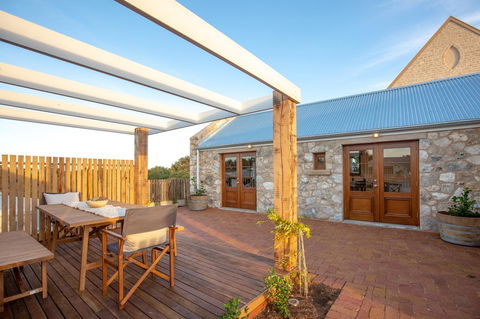 Lucy's Cottage - Sunshine Coast Guide 19