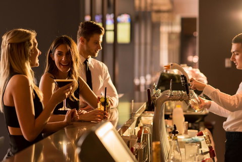 Pullman Adelaide - Sunshine Coast Guide 22