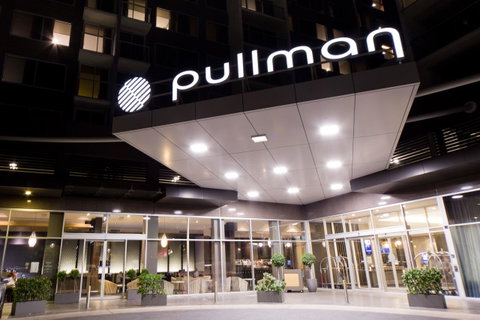Pullman Adelaide - Sunshine Coast Guide 0