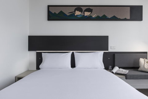 Ibis Adelaide - Sunshine Coast Guide 3