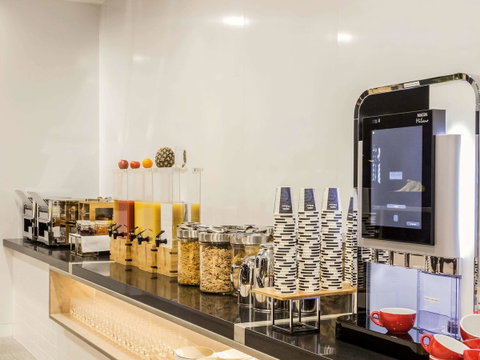 Ibis Adelaide - Sunshine Coast Guide 40