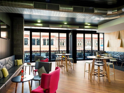 Ibis Adelaide - Sunshine Coast Guide 31