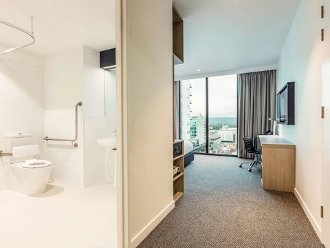 Ibis Adelaide - Sunshine Coast Guide 39