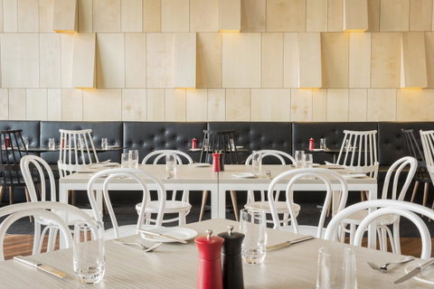Ibis Adelaide - Sunshine Coast Guide 19