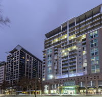 Oaks Embassy - Sunshine Coast Guide