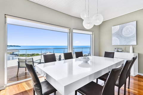 Aloha Waterfront Properties - Sunshine Coast Guide 11