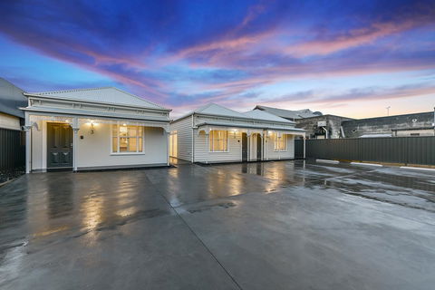 Aloha Central Luxury Apartments - Sunshine Coast Guide 23