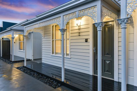 Aloha Central Luxury Apartments - Sunshine Coast Guide 20