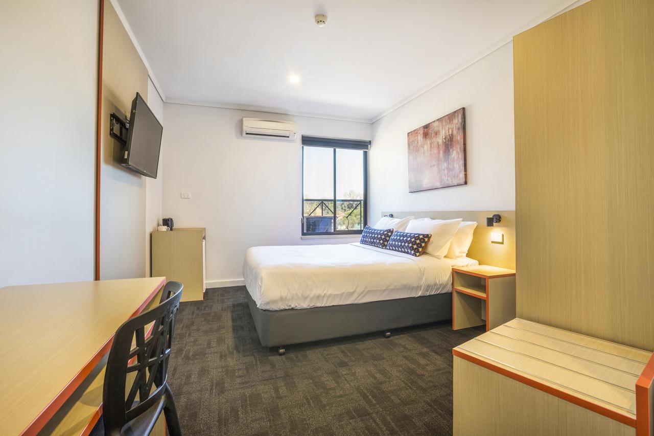 Elizabeth Grove SA Sunshine Coast Guide