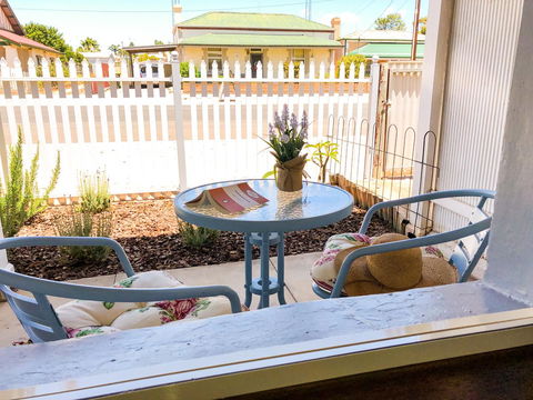 Inglenook Cottage - Sunshine Coast Guide 13