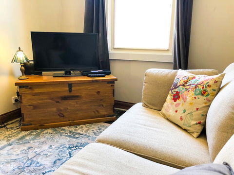 Inglenook Cottage - Sunshine Coast Guide 17