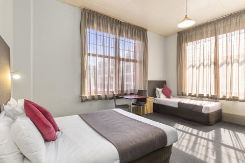 Adelaide Paringa - Sunshine Coast Guide 5