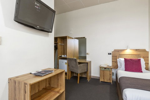 Adelaide Paringa - Sunshine Coast Guide 7