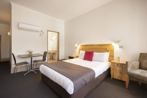 Adelaide Paringa - Sunshine Coast Guide 13