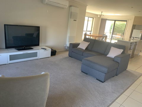 Little On Ash - Sunshine Coast Guide 6