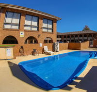 Cumberland Motor Inn - Sunshine Coast Guide
