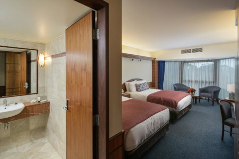 Arkaba Hotel - Sunshine Coast Guide 2