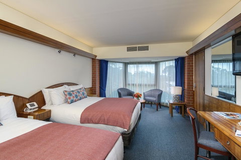 Arkaba Hotel - Sunshine Coast Guide 1