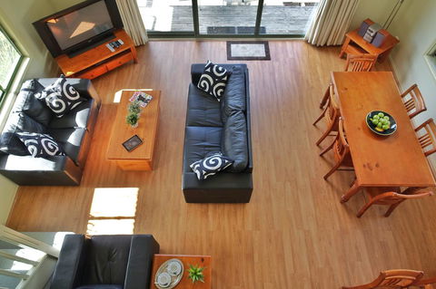 SkyView Villa - Sunshine Coast Guide 2