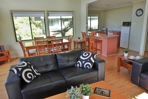 SkyView Villa - Sunshine Coast Guide 7
