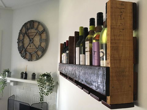 Two Cow Cottage Bed & Breakfast - Sunshine Coast Guide 5