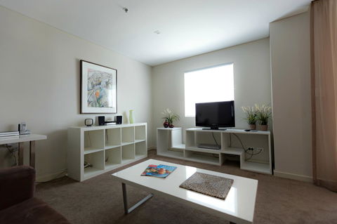 Adelaide DressCircle Apartments - North Terrace - Sunshine Coast Guide 13