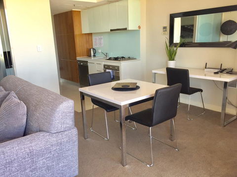 Adelaide DressCircle Apartments - North Terrace - Sunshine Coast Guide 15