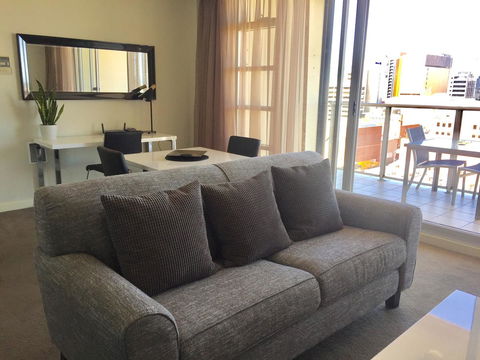 Adelaide DressCircle Apartments - North Terrace - Sunshine Coast Guide 16