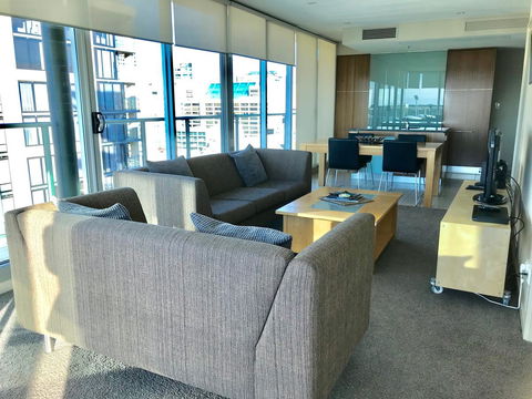 Adelaide DressCircle Apartments - North Terrace - Sunshine Coast Guide 7