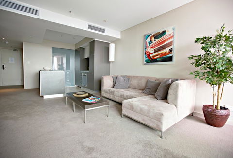 Adelaide DressCircle Apartments - North Terrace - Sunshine Coast Guide 20