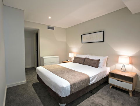 Adelaide DressCircle Apartments - North Terrace - Sunshine Coast Guide 24