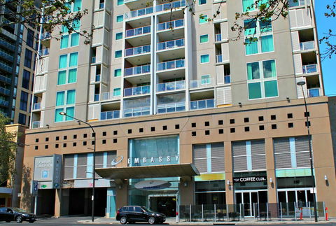 Adelaide DressCircle Apartments - North Terrace - Sunshine Coast Guide 33