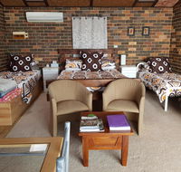 Three Linden - Sunshine Coast Guide