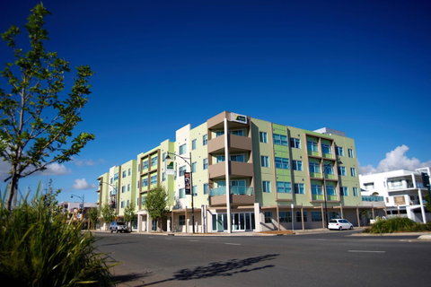 Quest Mawson Lakes - Sunshine Coast Guide 0