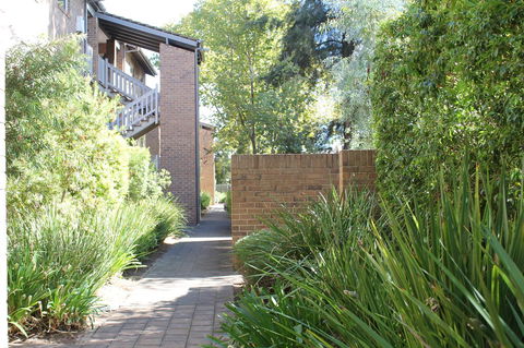 Adelaide DressCircle Apartments - Archer Street - Sunshine Coast Guide 21