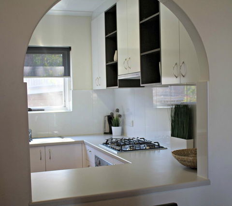 Adelaide DressCircle Apartments - Archer Street - Sunshine Coast Guide 22
