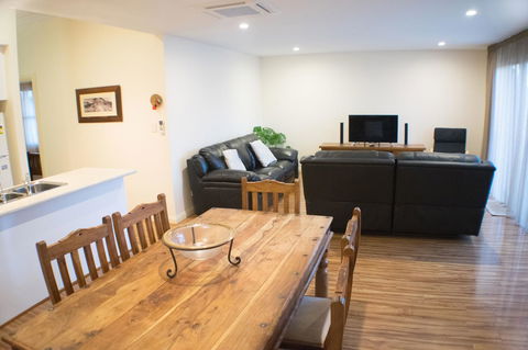 Longreach At Port Elliot - Sunshine Coast Guide 4