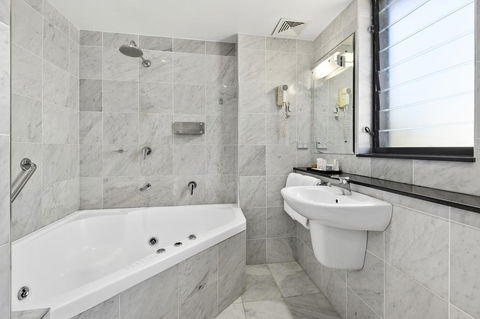 Ibis Styles Port Macquarie - Sunshine Coast Guide 25
