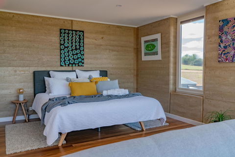 Ecopia Retreat - Sunshine Coast Guide 4