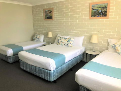Bathurst Motor Inn - Sunshine Coast Guide 14