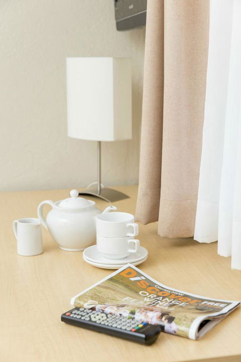 Bathurst Motor Inn - Sunshine Coast Guide 33